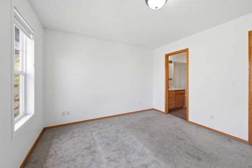 169 Cranberry Square Se, Calgary, AB - Indoor Photo Showing Other Room