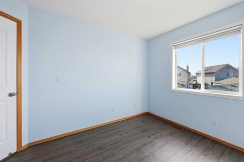 169 Cranberry Square Se, Calgary, AB - Indoor Photo Showing Other Room