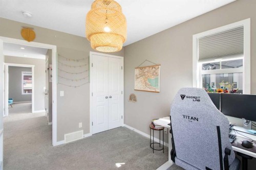 7 Masters Square Se, Calgary, AB - Indoor Photo Showing Other Room