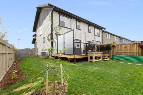 7 Masters Square Se, Calgary, AB - Outdoor