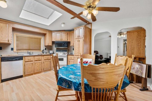 254 Erin Woods Circle Se, Calgary, AB - Indoor