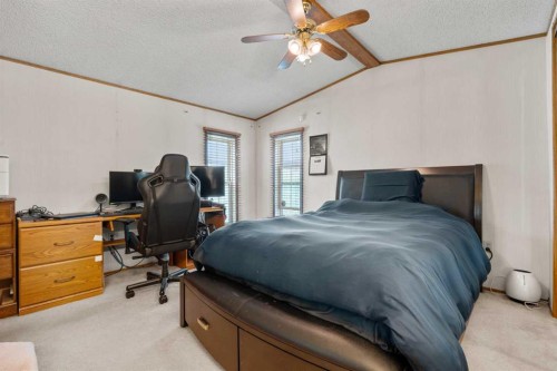 254 Erin Woods Circle Se, Calgary, AB - Indoor Photo Showing Bedroom