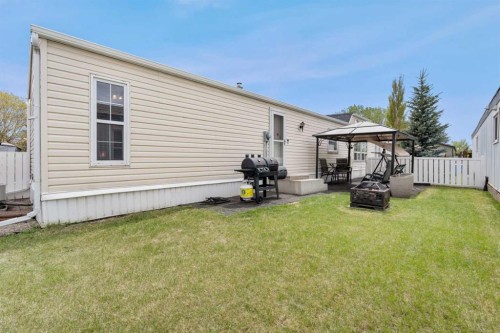 254 Erin Woods Circle Se, Calgary, AB - Outdoor