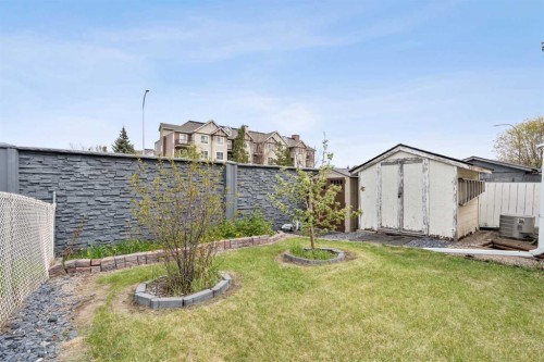 254 Erin Woods Circle Se, Calgary, AB - Outdoor