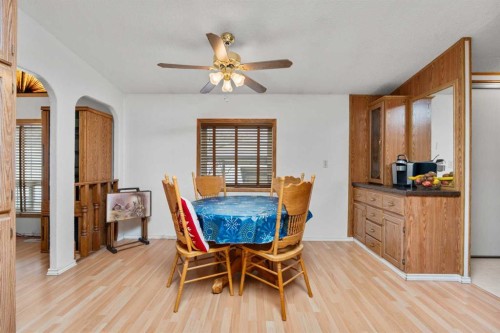 254 Erin Woods Circle Se, Calgary, AB - Indoor Photo Showing Dining Room