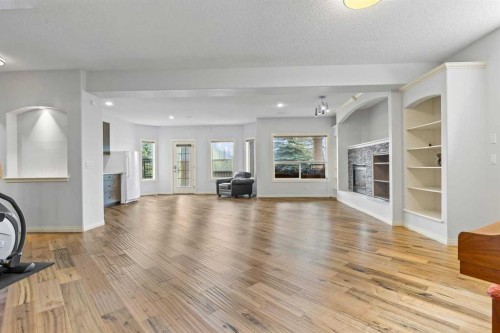 72 Strathlea Place Sw, Calgary, AB - Indoor Photo Showing Living Room