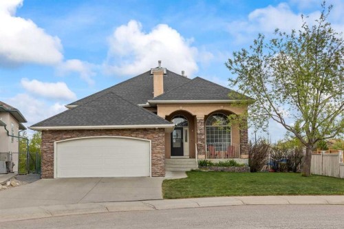 72 Strathlea Place Sw, Calgary, AB - Outdoor