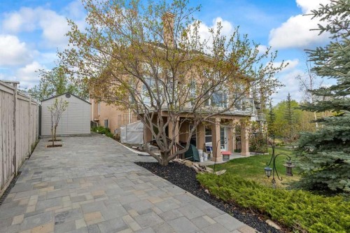 72 Strathlea Place Sw, Calgary, AB - Outdoor