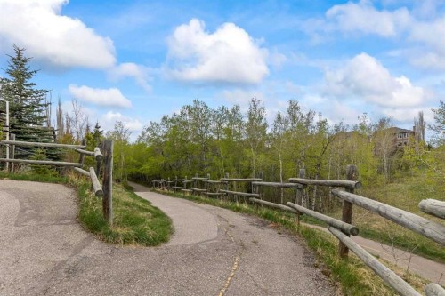 72 Strathlea Place Sw, Calgary, AB - Outdoor With View