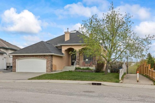 72 Strathlea Place Sw, Calgary, AB - Outdoor