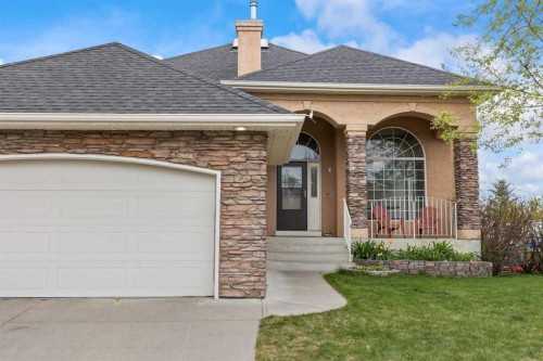 72 Strathlea Place Sw, Calgary, AB - Outdoor
