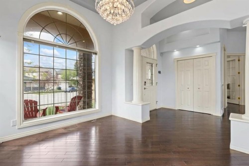 72 Strathlea Place Sw, Calgary, AB - Indoor Photo Showing Other Room