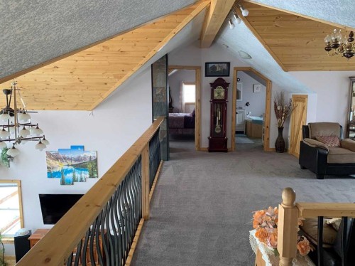 22037 Range Road 280, Cardston, AB - Indoor Photo Showing Other Room