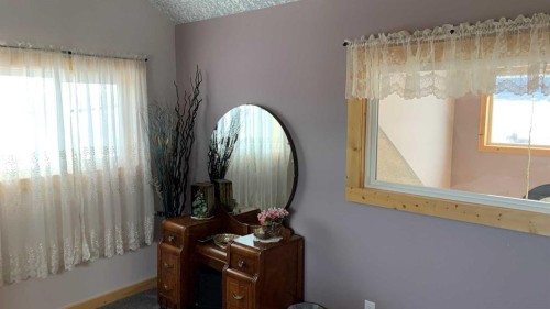 22037 Range Road 280, Cardston, AB - Indoor