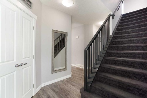 342 Hillcrest Circle Sw, Airdrie, AB 