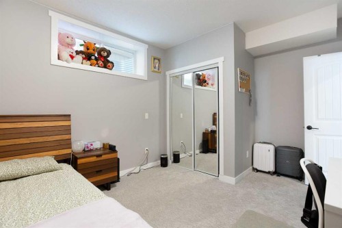 342 Hillcrest Circle Sw, Airdrie, AB 