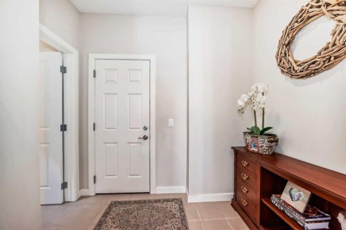39 Sage Bluff Mews Nw, Calgary, AB - Indoor Photo Showing Other Room