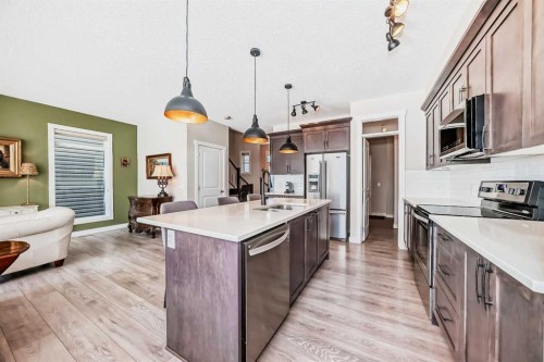39 Sage Bluff Mews Nw, Calgary, AB - Indoor Photo Showing Kitchen With Upgraded Kitchen