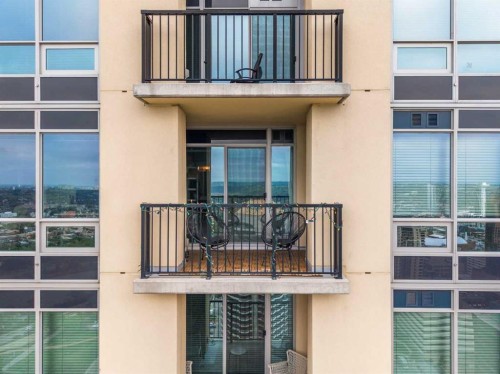 3202-930 6 Avenue Sw, Calgary, AB - Outdoor