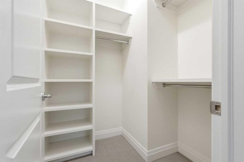 2109 20 Avenue Sw, Calgary, AB - Indoor With Storage
