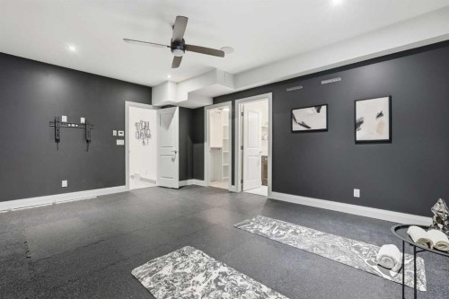 2109 20 Avenue Sw, Calgary, AB - Indoor Photo Showing Other Room