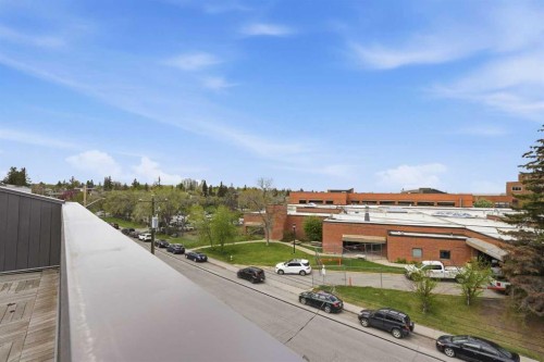2109 20 Avenue Sw, Calgary, AB - Outdoor With View