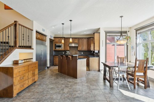 957 Coopers Drive Sw, Airdrie, AB - Indoor Photo Showing Kitchen