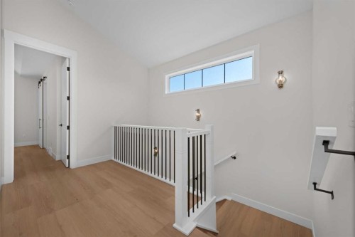 6427 33 Avenue Nw, Calgary, AB 