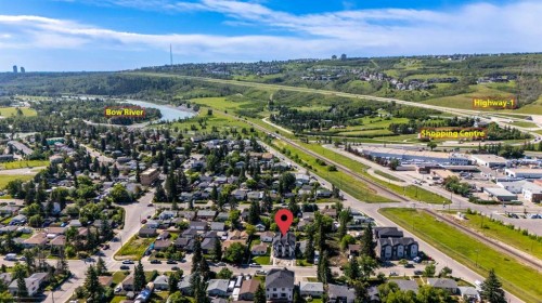 6427 33 Avenue Nw, Calgary, AB 