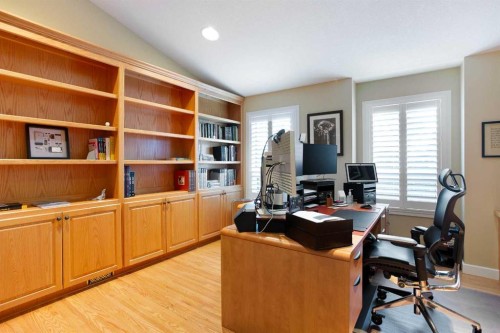 5028 Vanstone Crescent Nw, Calgary, AB 