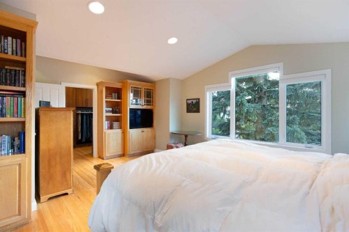 5028 Vanstone Crescent Nw, Calgary, AB 