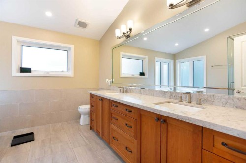 5028 Vanstone Crescent Nw, Calgary, AB 