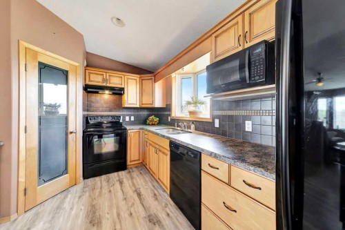 480054 Range Road 30 Range, Paradise Valley, AB - Indoor Photo Showing Kitchen With Double Sink