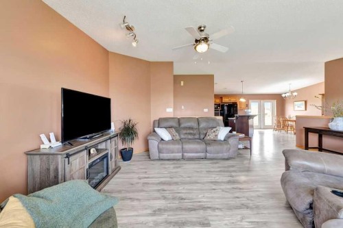 480054 Range Road 30 Range, Paradise Valley, AB - Indoor Photo Showing Living Room