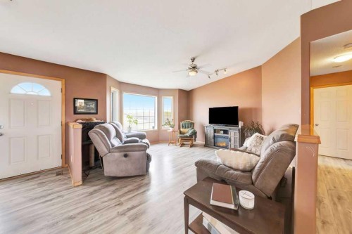 480054 Range Road 30 Range, Paradise Valley, AB - Indoor Photo Showing Living Room