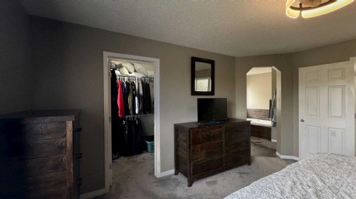 379 Cimarron Boulevard, Okotoks, AB 