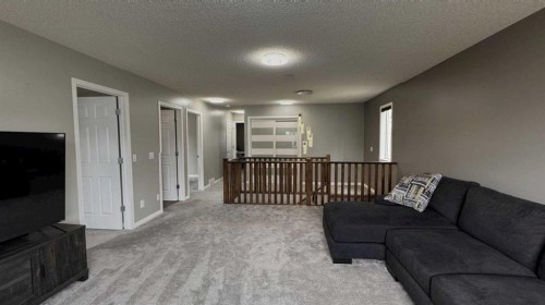 379 Cimarron Boulevard, Okotoks, AB 