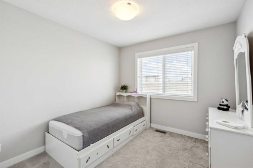 310 Sage Meadows Gardens Nw, Calgary, AB - Indoor Photo Showing Bedroom