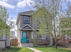 558 Evermeadow Road SW Calgary, AB T2Y 4W9