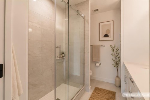 4403-200 Seton Circle Se, Calgary, AB - Indoor Photo Showing Bathroom