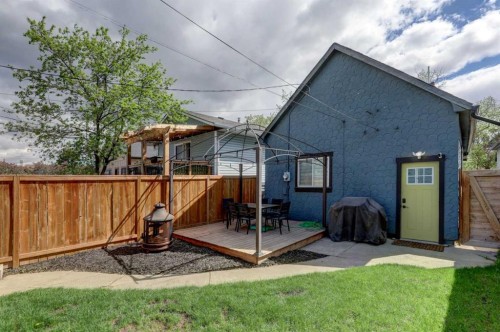 2307 15A Street Se, Calgary, AB - Outdoor