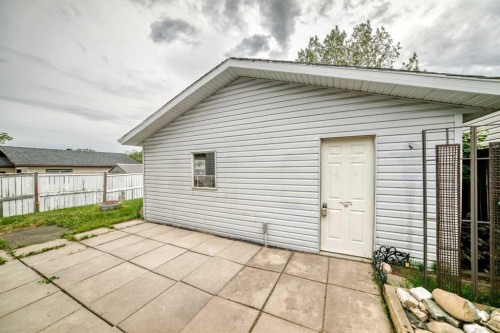 119 Ranchlands Crescent Nw, Calgary, AB 