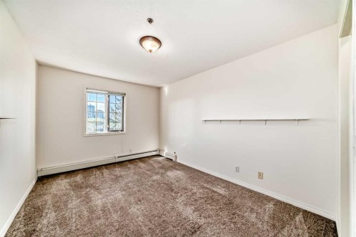 317-649 Marsh Road Ne, Calgary, AB - Indoor Photo Showing Other Room