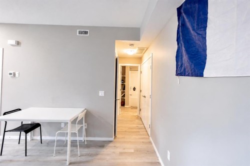 102-130 Redstone Ne, Calgary, AB - Indoor