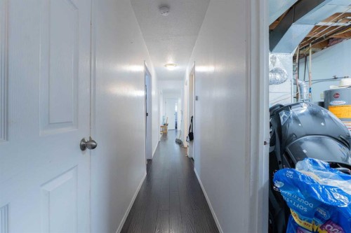 27 Erin Grove Court Se, Calgary, AB - Indoor Photo Showing Other Room