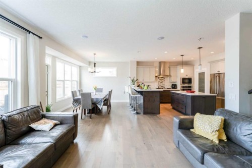 42 Buckskin Way, Cochrane, AB - Indoor Photo Showing Living Room