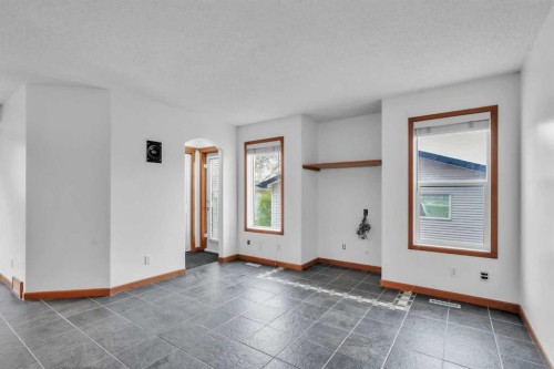 141 Cramond Close Se, Calgary, AB - Indoor Photo Showing Other Room