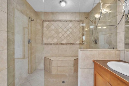141 Cramond Close Se, Calgary, AB - Indoor Photo Showing Bathroom