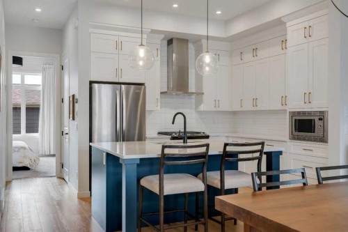 541 Marine Drive Se, Calgary, AB - Indoor Photo Showing Other Room