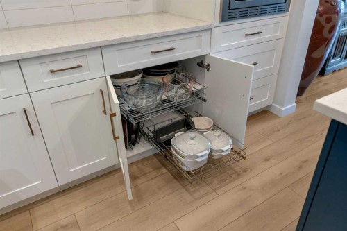 541 Marine Drive Se, Calgary, AB - Indoor